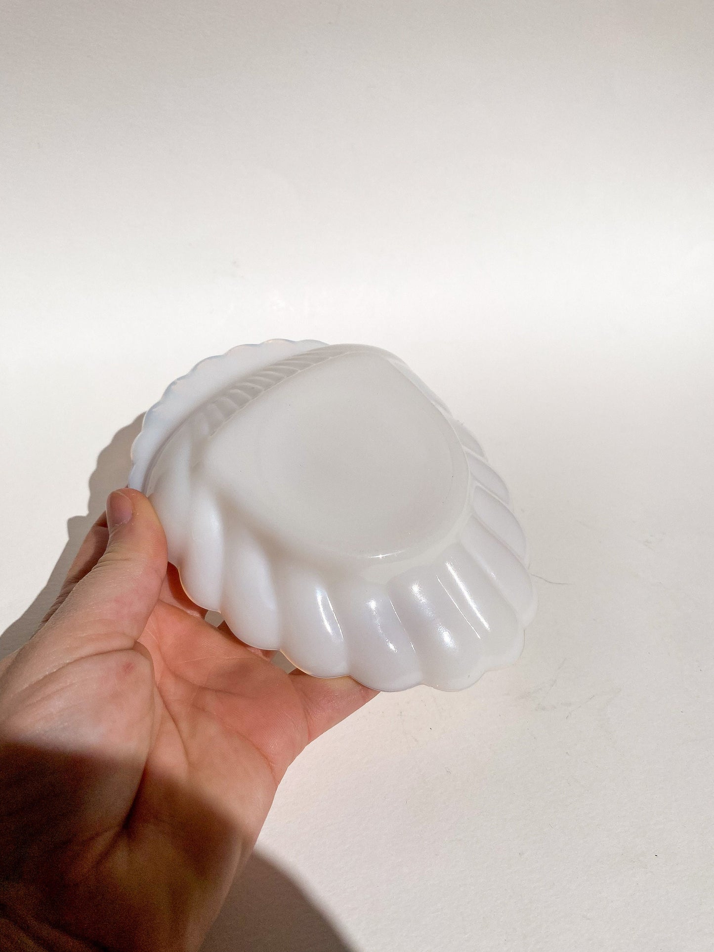 Vintage Milk Glass Shell Soap/ Trinket Dish